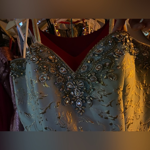 MacDuggal size 16, corset added to fit up to size 20. Straps or strapless. - Picture 3 of 3